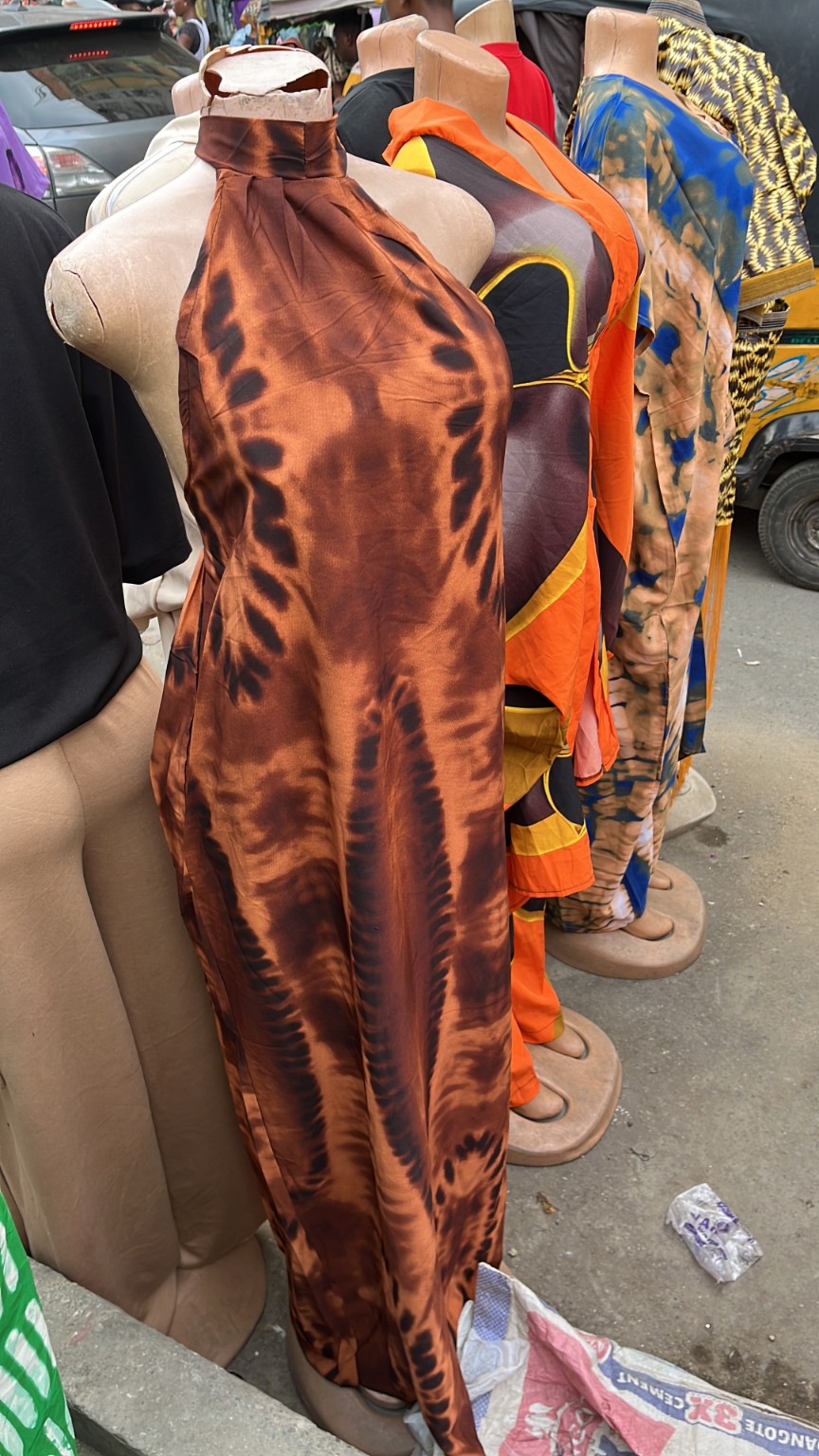 Nigerian Backless BOU BOU — brown dress